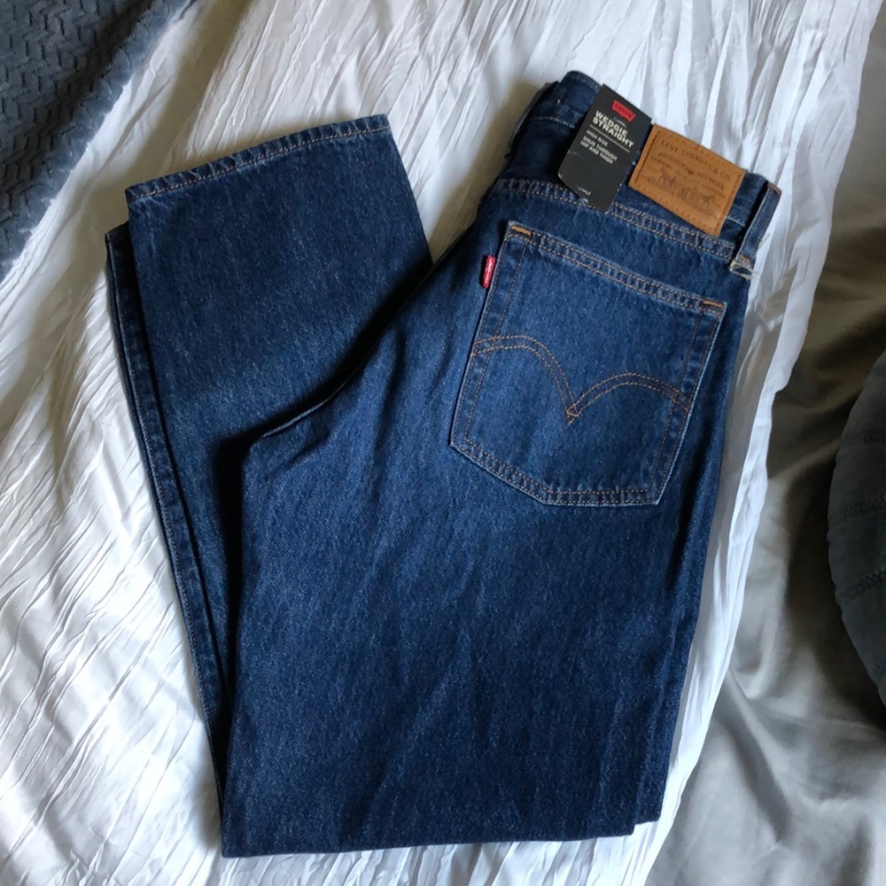 Levi’s High Rise Wedgie Straight
